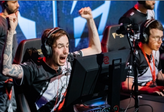 腾讯2023年游戏收入创新高 八款热门游戏助力